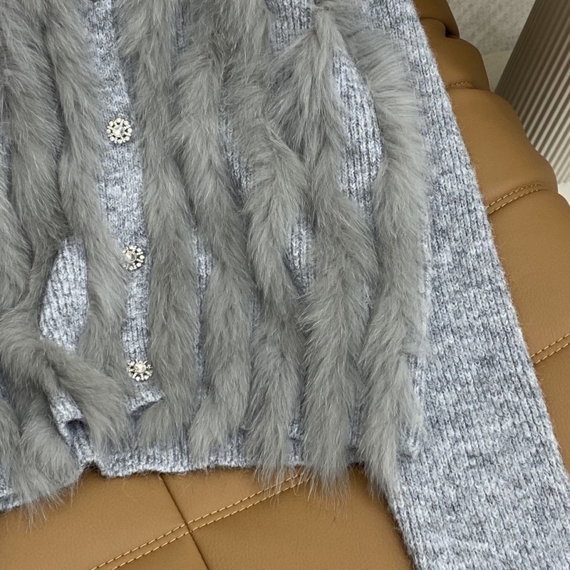 chr1st1an D10r outwear